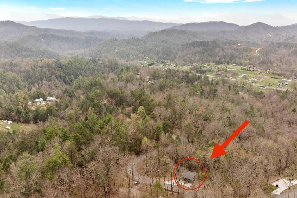 Honeymoon Couples Cabin Secluded, Hot Tub, Views Sevierville Exterior photo