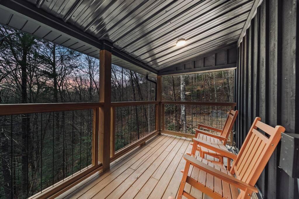 Honeymoon Couples Cabin Secluded, Hot Tub, Views Sevierville Exterior photo